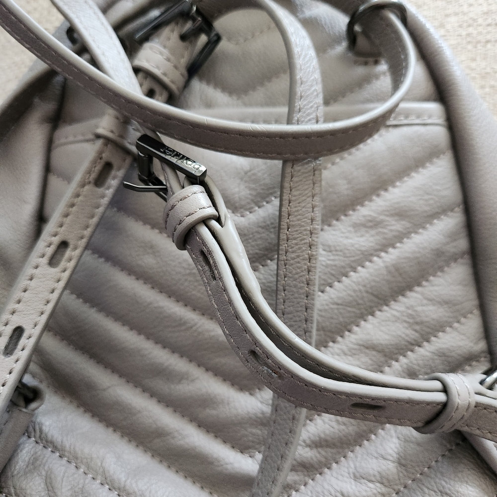 Botkier Grey Chevron Backpack/Crossbody Bag - Picture 2 of 12